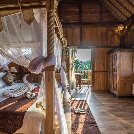 Umah Hoshi By Mahaputra Hotel Тегалаланг Екстериор снимка