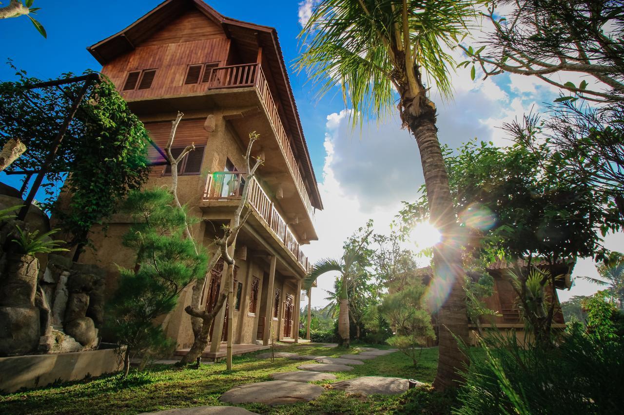 Umah Hoshi By Mahaputra Hotel Тегалаланг Екстериор снимка